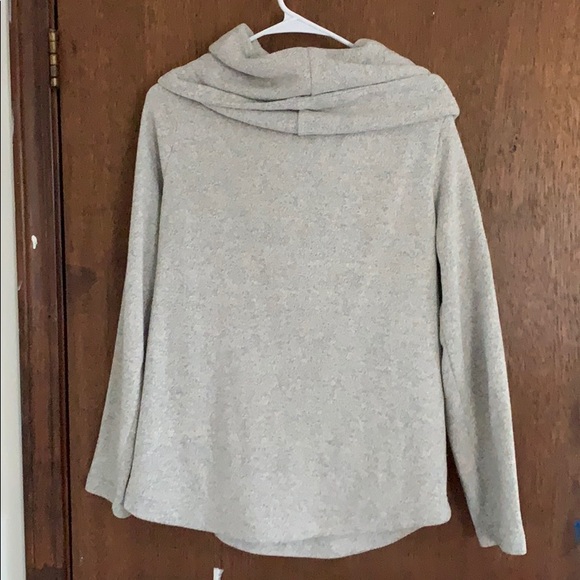 Tommy Hilfiger turtle/cowl neck grey sweater sizeM - Picture 3 of 5